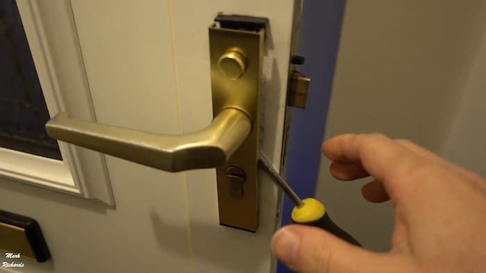 How to Fix Door Handle 